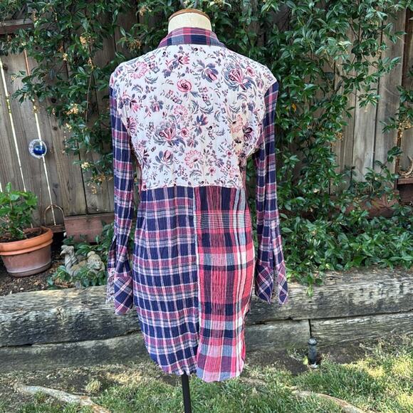 Caslon Floral Back Red and Blue Plaid Button Up Tunic Top Women's Size Small - Picture 5 of 9